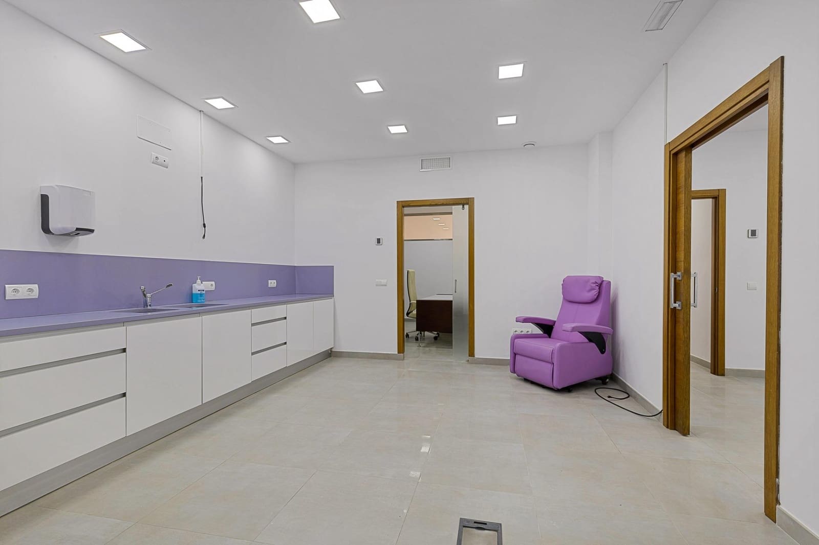 Commercieel te koop in Marbella - € 599.999 (Ref: 9959844)