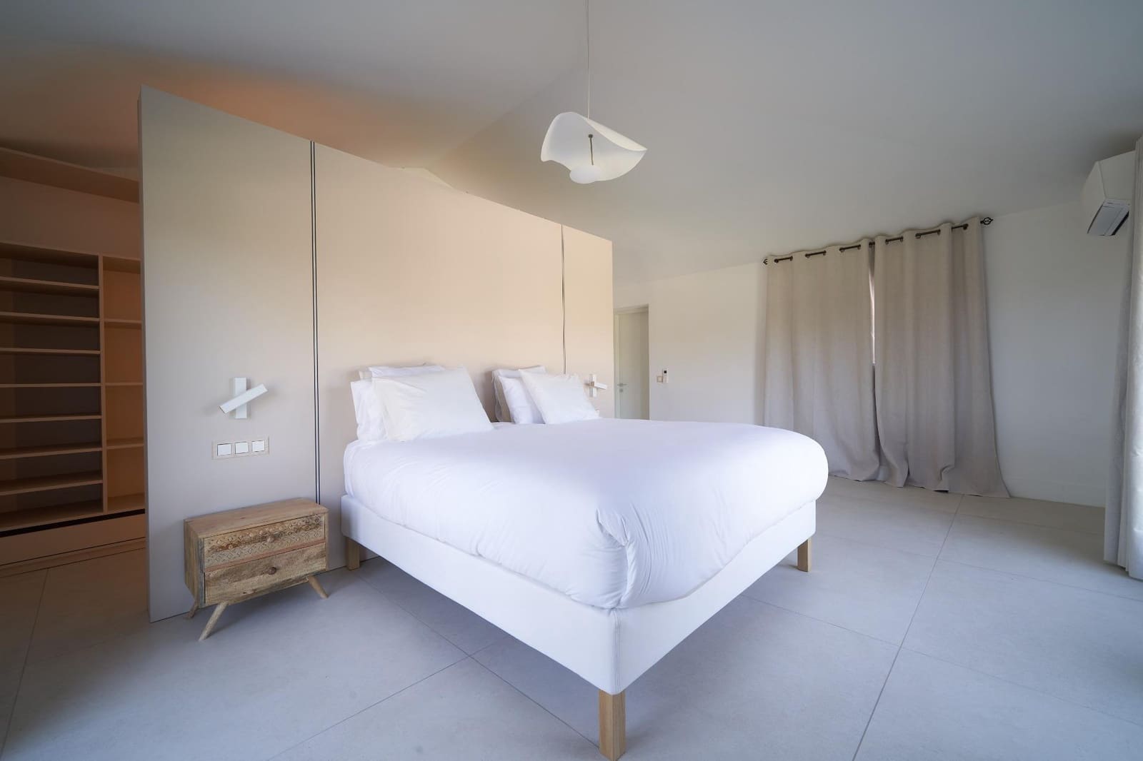 6 Zimmer Villa zu verkaufen in Guadalmina mit Pool Garage - 3.995.000 € (Ref: 9990786)