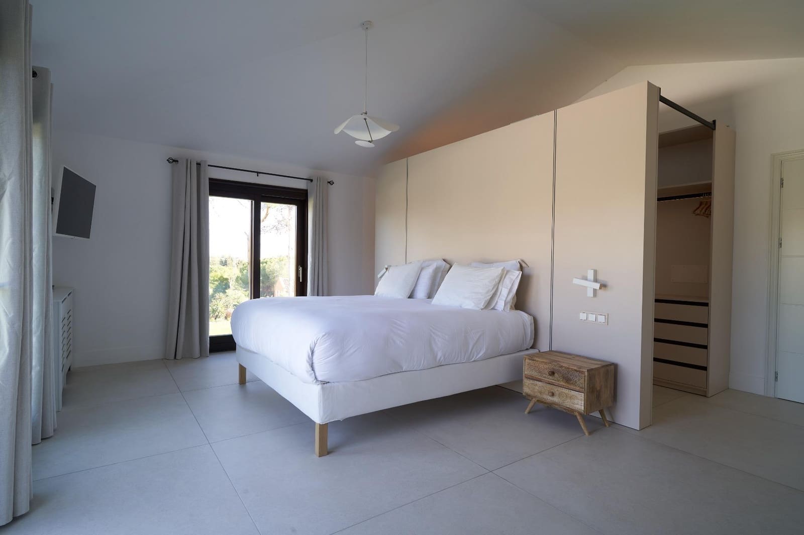 6 Zimmer Villa zu verkaufen in Guadalmina mit Pool Garage - 3.995.000 € (Ref: 9990786)