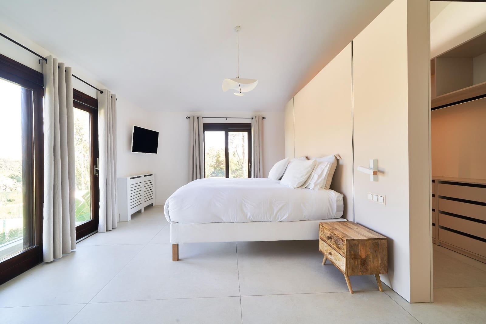 6 Zimmer Villa zu verkaufen in Guadalmina mit Pool Garage - 3.995.000 € (Ref: 9990786)