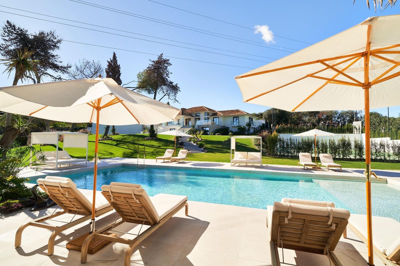 6 Zimmer Villa zu verkaufen in Guadalmina mit Pool Garage - 3.995.000 € (Ref: 9990786)