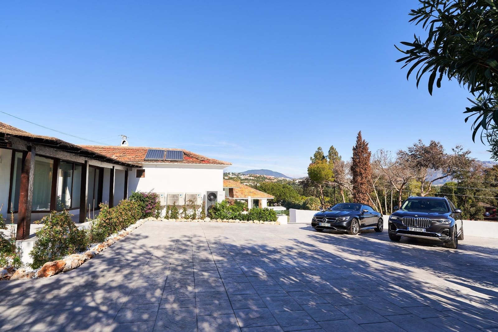 6 Zimmer Villa zu verkaufen in Guadalmina mit Pool Garage - 3.995.000 € (Ref: 9990786)