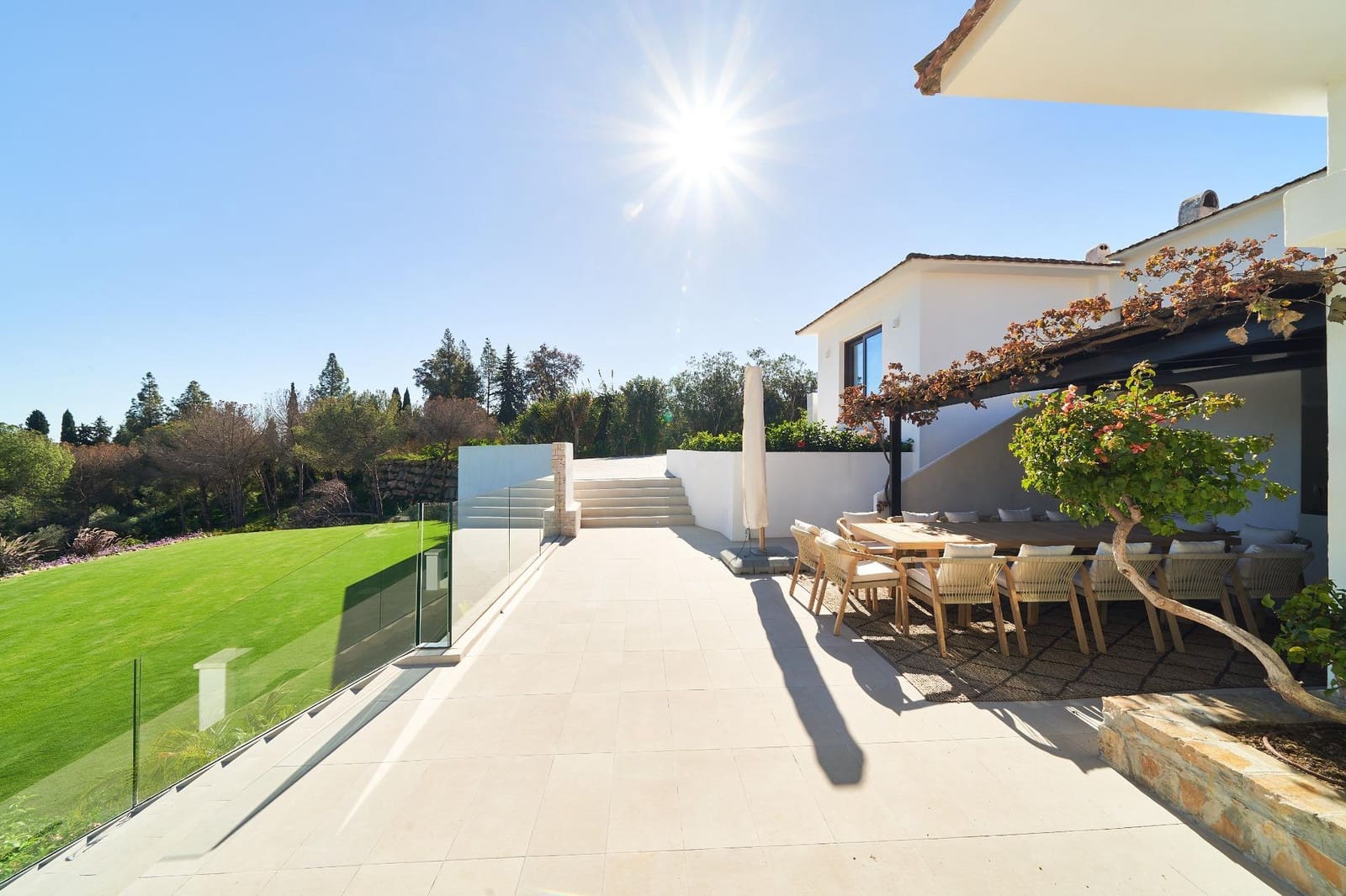 6 Zimmer Villa zu verkaufen in Guadalmina mit Pool Garage - 3.995.000 € (Ref: 9990786)