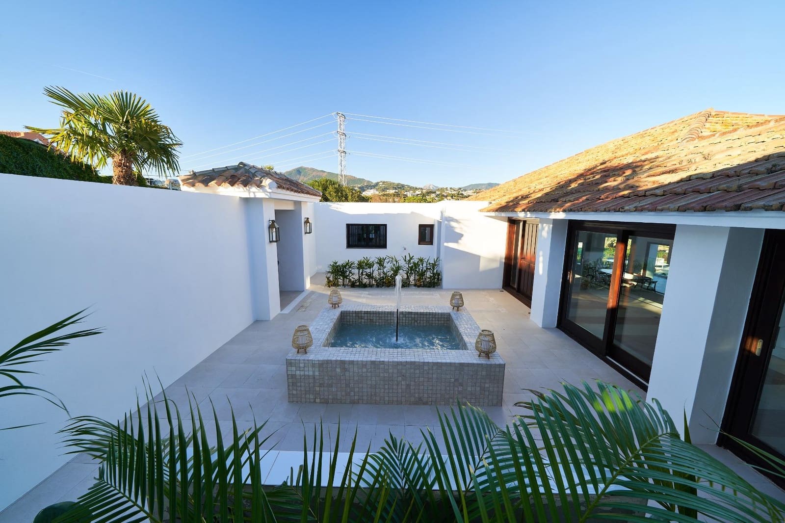 6 Zimmer Villa zu verkaufen in Guadalmina mit Pool Garage - 3.995.000 € (Ref: 9990786)