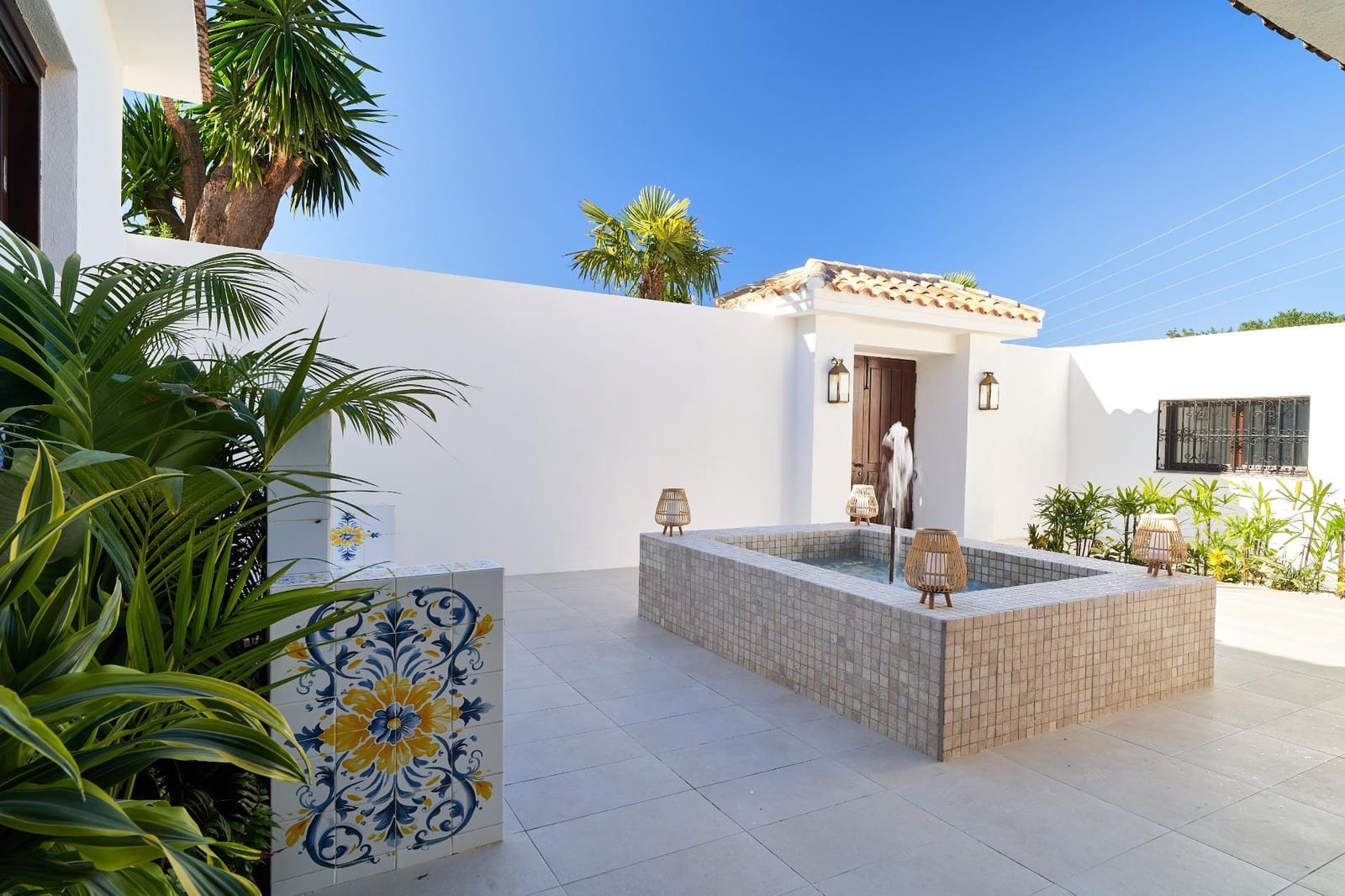 6 Zimmer Villa zu verkaufen in Guadalmina mit Pool Garage - 3.995.000 € (Ref: 9990786)