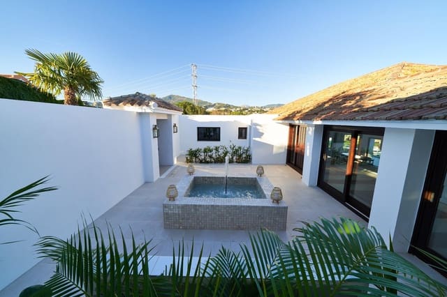 6 Zimmer Villa zu verkaufen in Guadalmina Alta, Marbella mit Pool Garage - 3.995.000 € (Ref: 9990786)