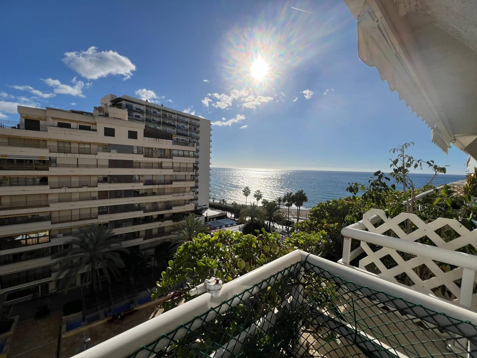 3 soverom Leilighet til leie i Marbella med svømmebasseng garasje - € 3 000 (Ref: 9994318)