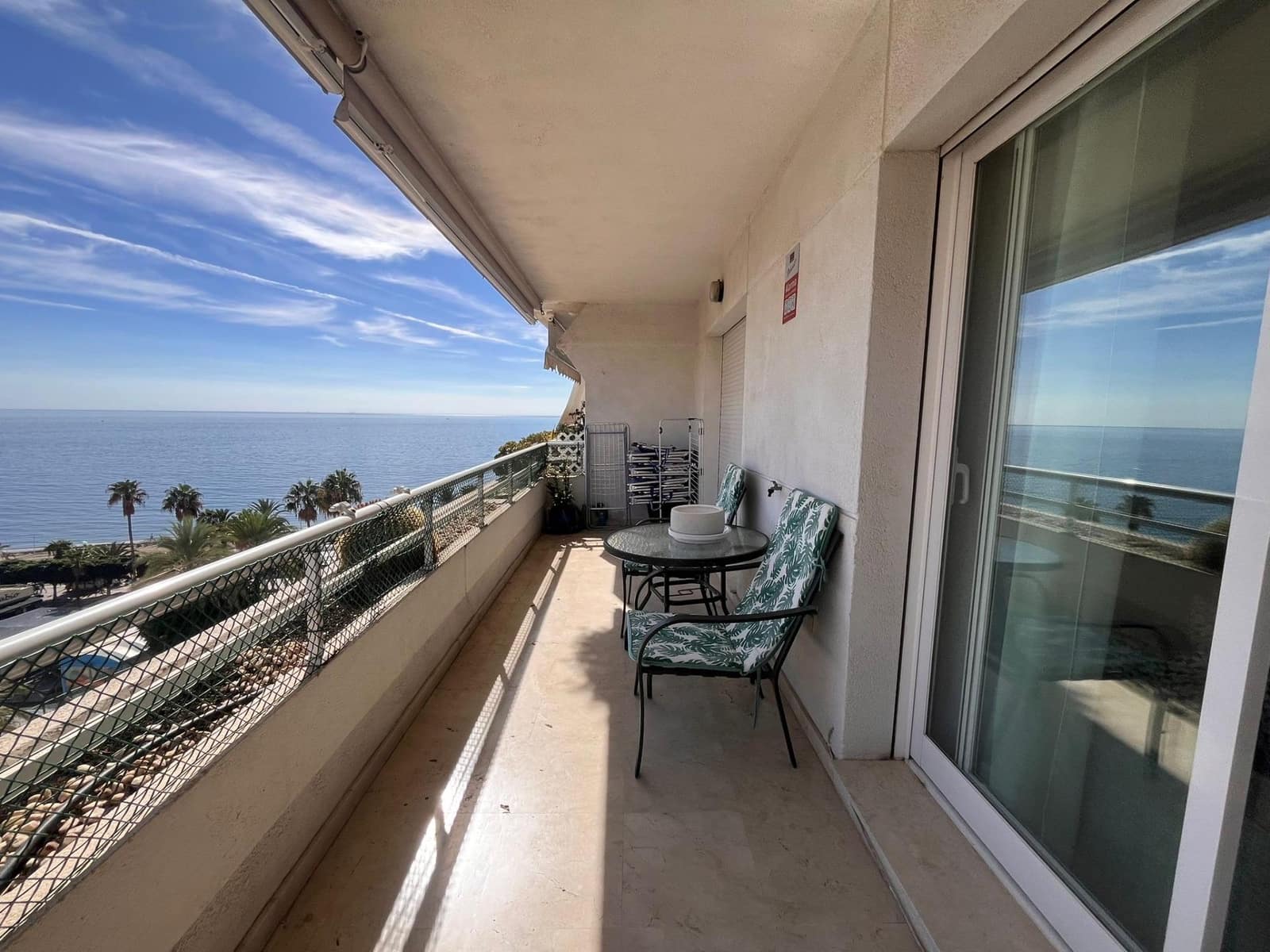 3 soverom Leilighet til leie i Marbella med svømmebasseng garasje - € 3 000 (Ref: 9994318)