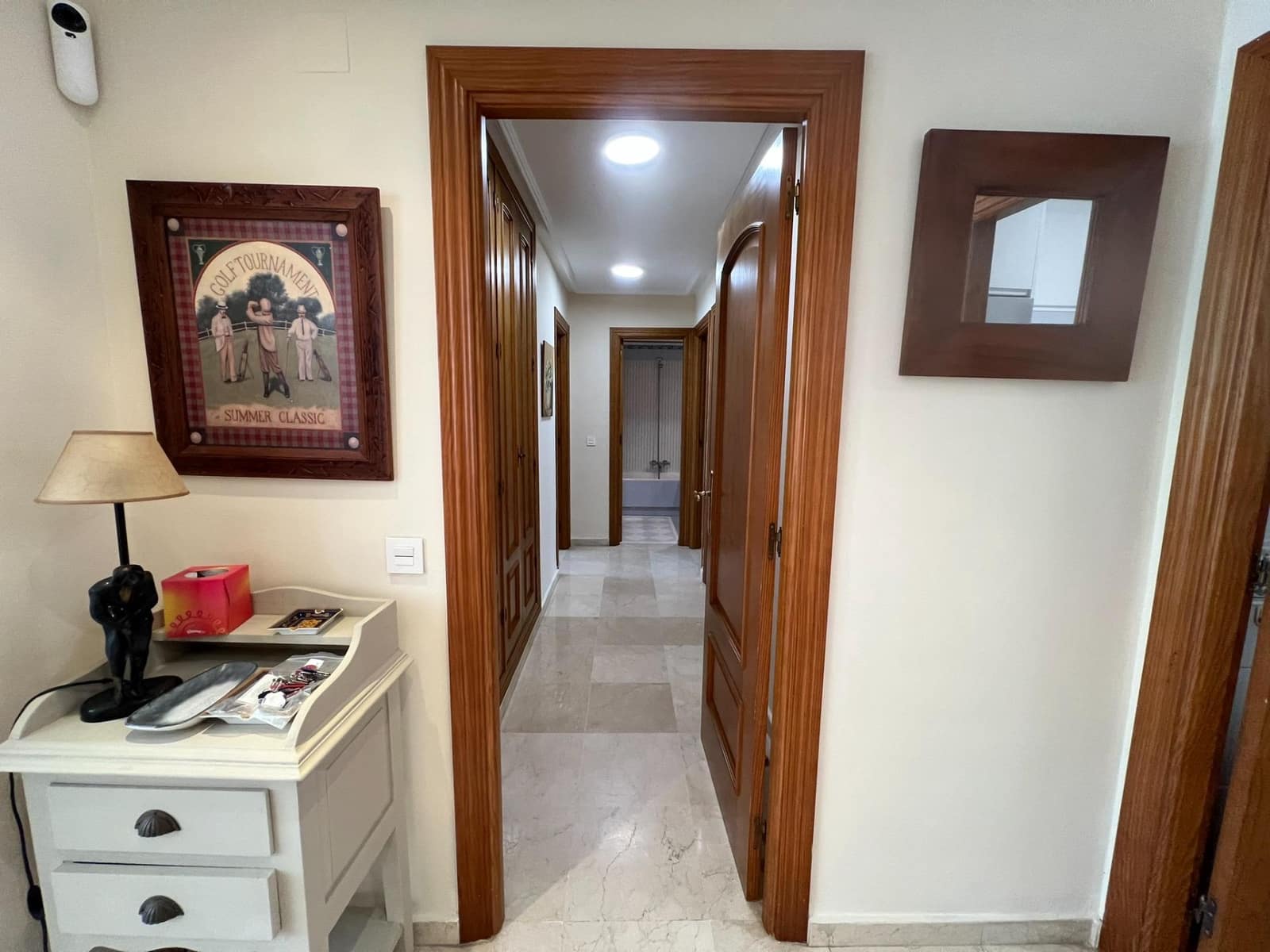 3 soverom Leilighet til leie i Marbella med svømmebasseng garasje - € 3 000 (Ref: 9994318)