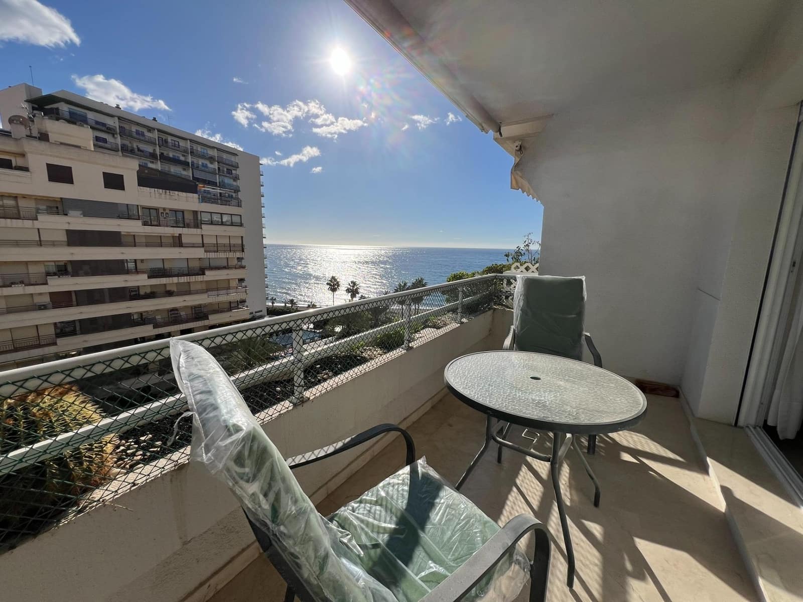 3 soverom Leilighet til leie i Marbella med svømmebasseng garasje - € 3 000 (Ref: 9994318)