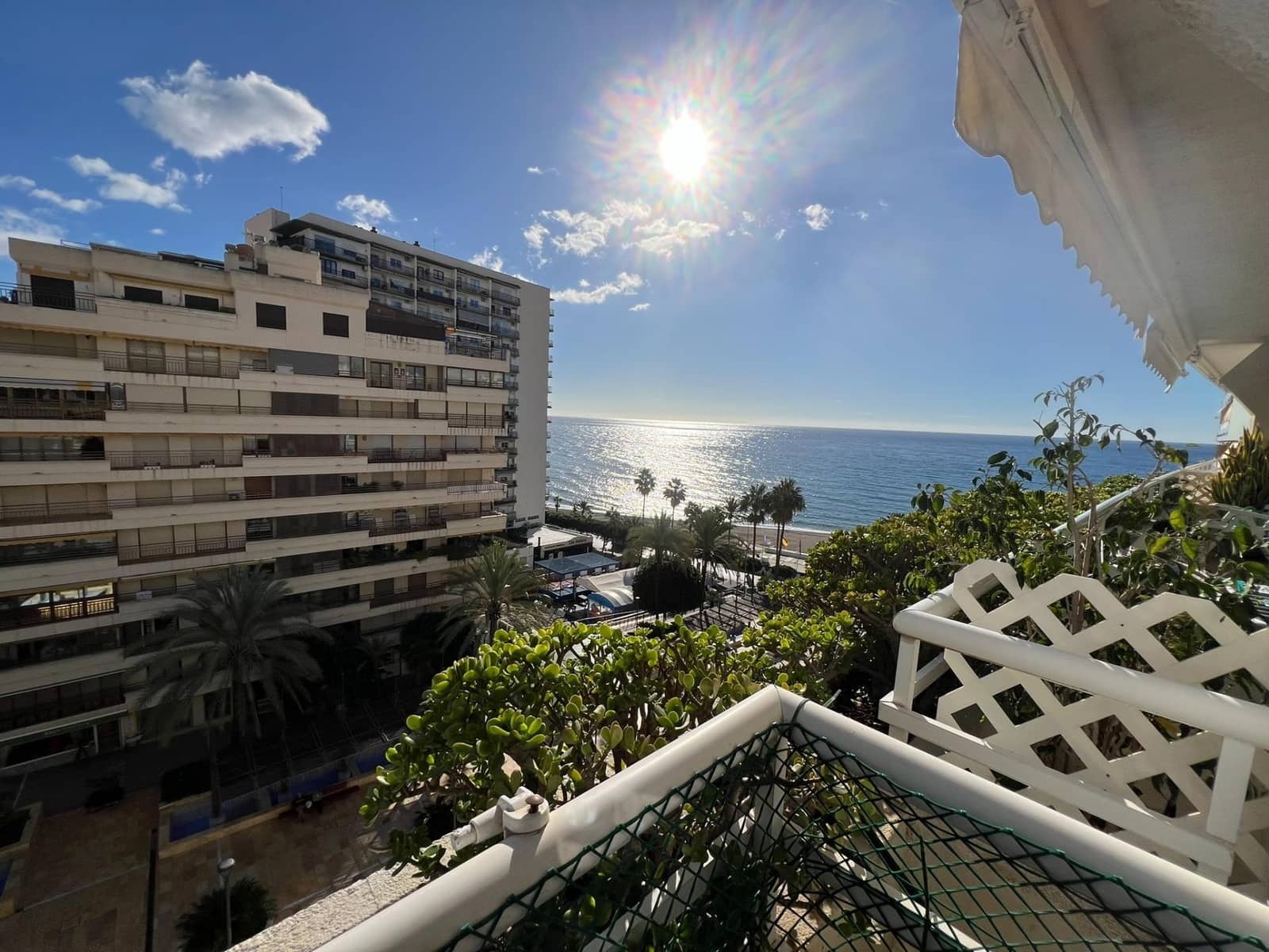 3 soverom Leilighet til leie i Marbella med svømmebasseng garasje - € 3 000 (Ref: 9994318)