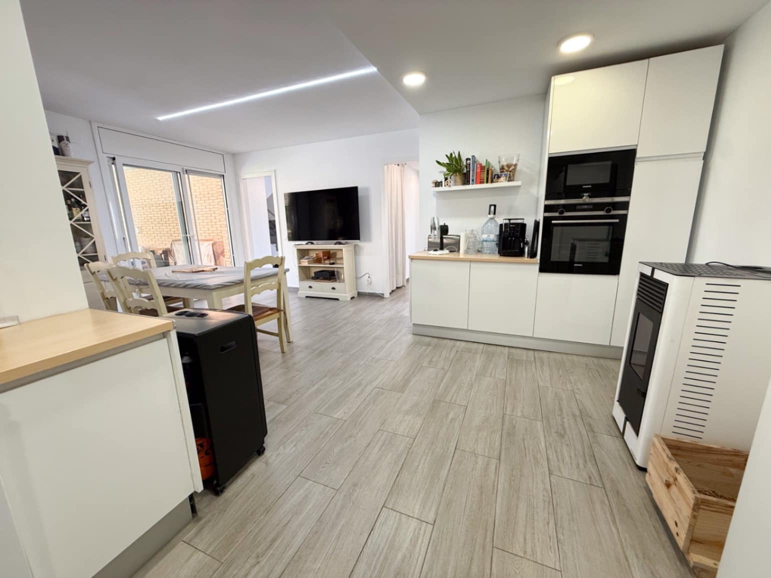 4 Zimmer Villa zu verkaufen in Olivella mit Pool Garage - 750.000 € (Ref: 10001183)