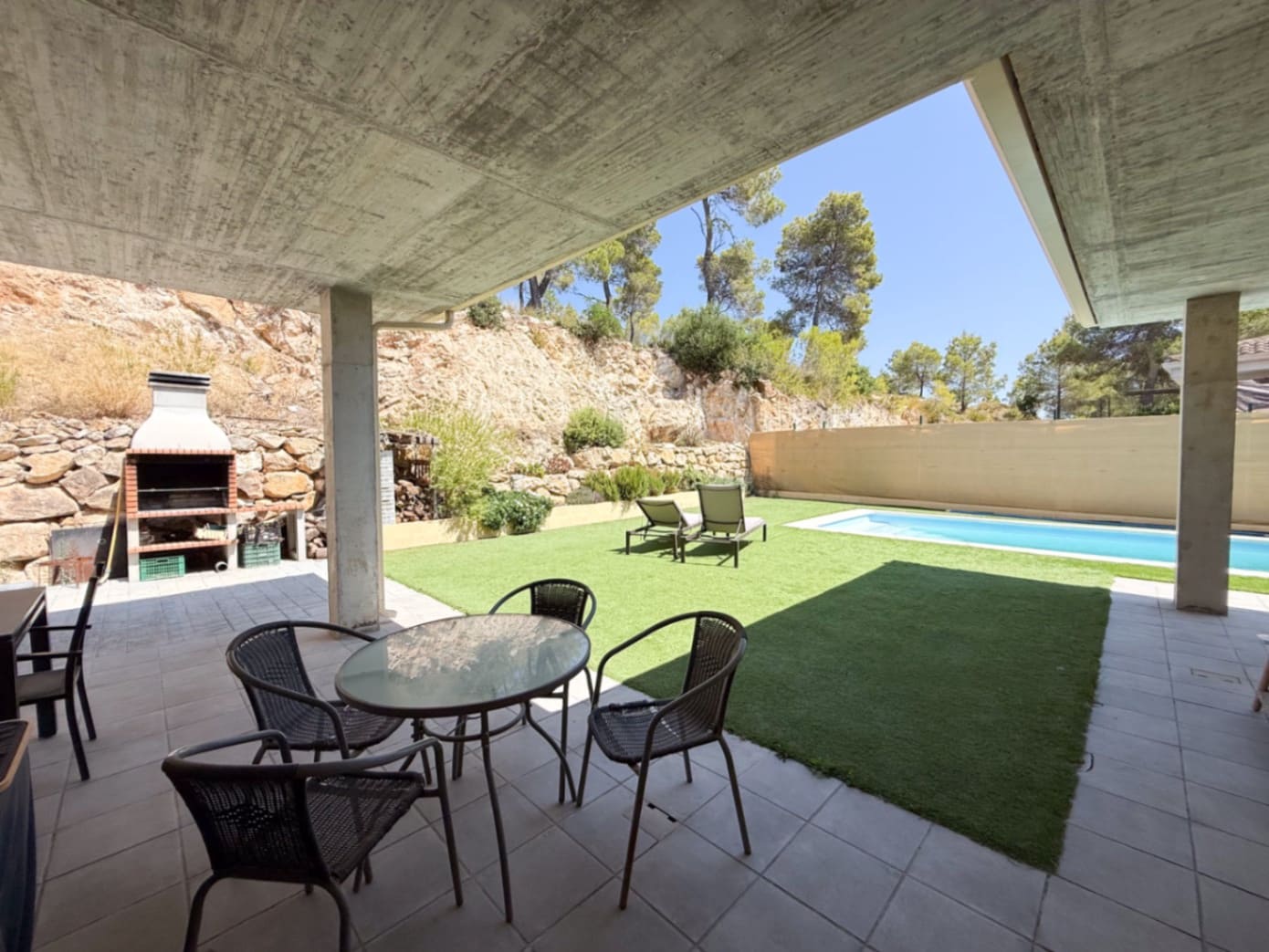 4 Zimmer Villa zu verkaufen in Olivella mit Pool Garage - 750.000 € (Ref: 10001183)
