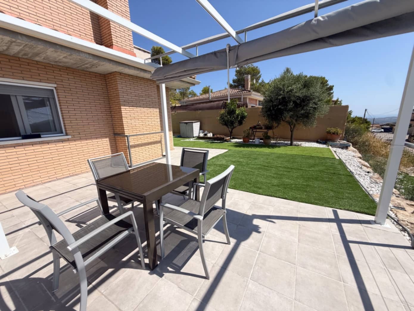 4 Zimmer Villa zu verkaufen in Olivella mit Pool Garage - 750.000 € (Ref: 10001183)