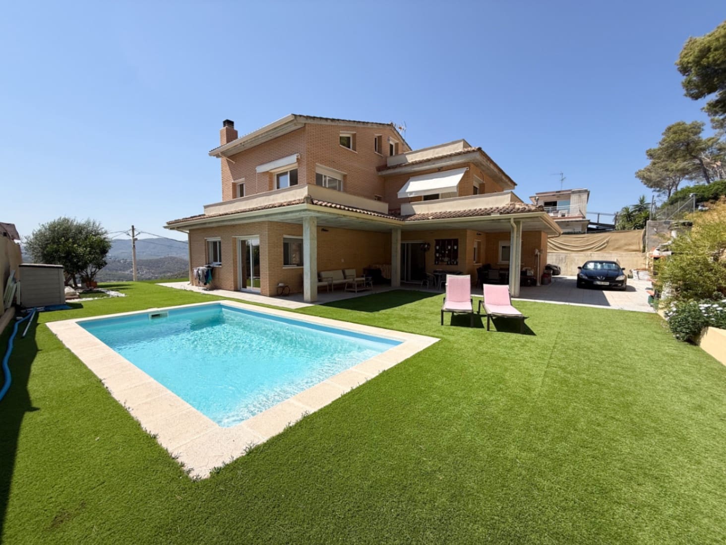 4 Zimmer Villa zu verkaufen in Olivella mit Pool Garage - 750.000 € (Ref: 10001183)