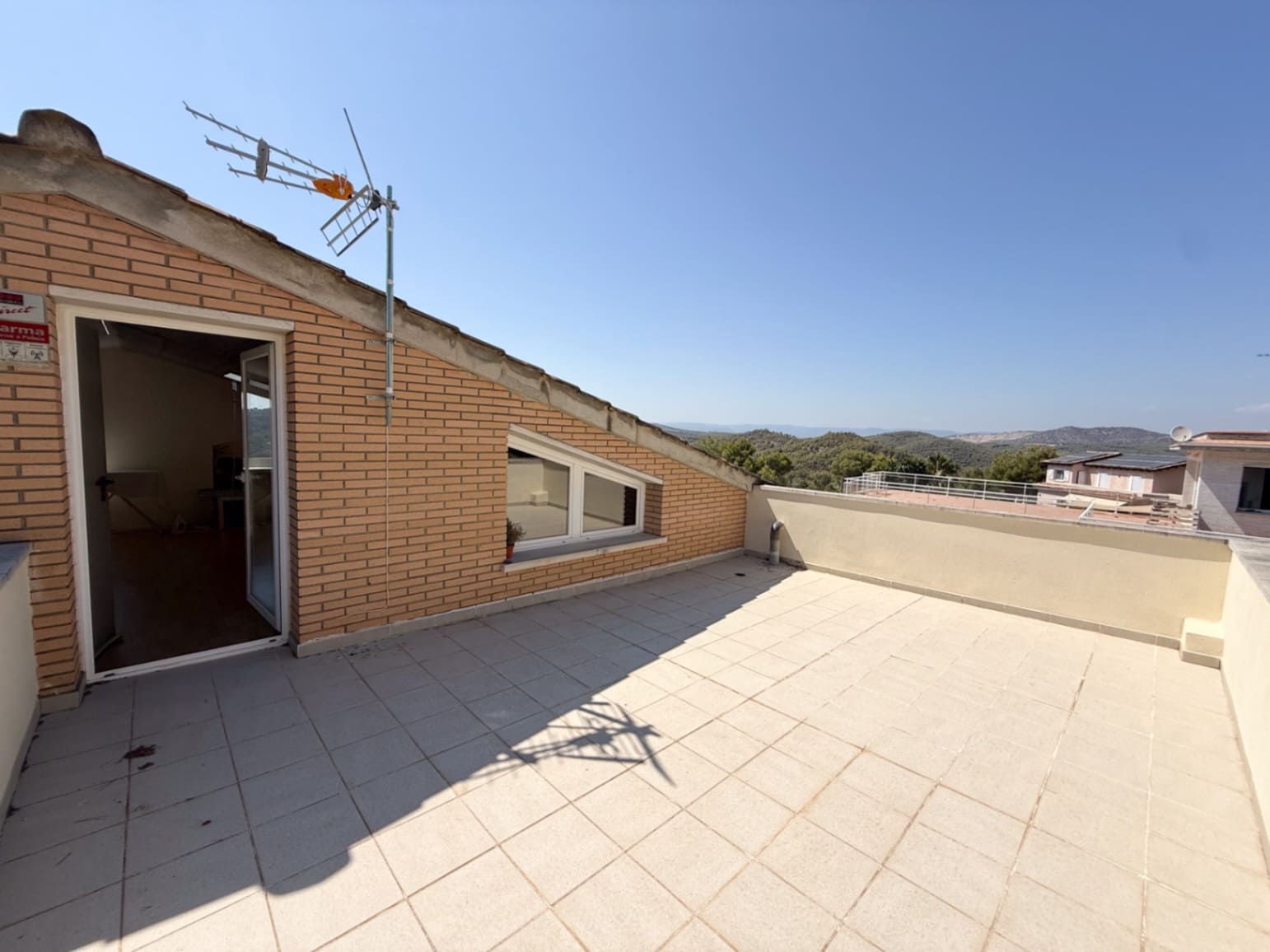 4 Zimmer Villa zu verkaufen in Olivella mit Pool Garage - 750.000 € (Ref: 10001183)