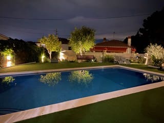 4 soveværelse Villa til leje i Sant Pere de Ribes med swimmingpool garage - € 4.000 (Ref: 10023319)
