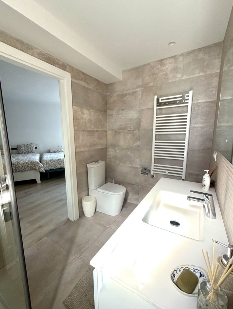 4 soveværelse Villa til leje i Sant Pere de Ribes med swimmingpool garage - € 4.000 (Ref: 10023319)