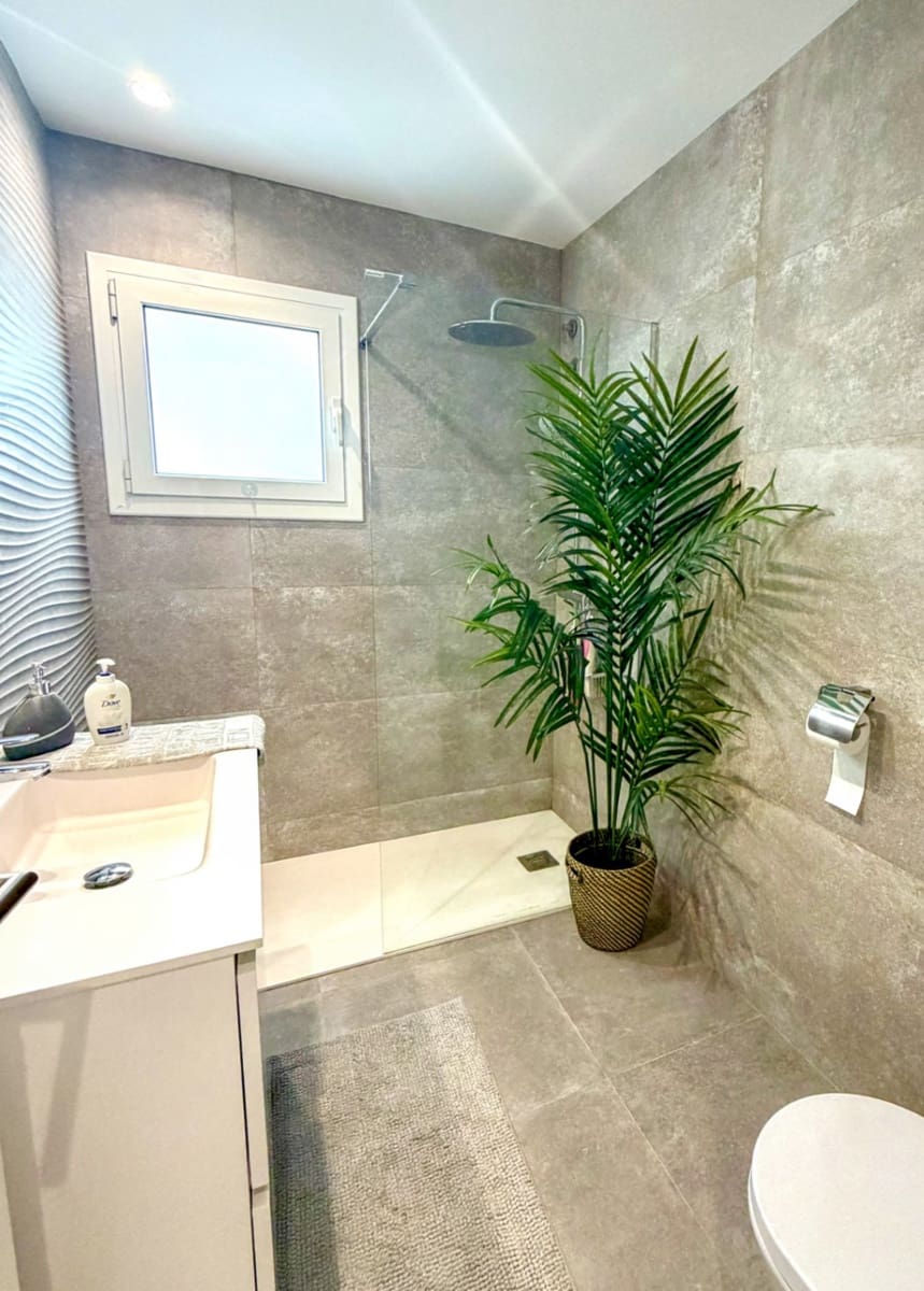 4 soveværelse Villa til leje i Sant Pere de Ribes med swimmingpool garage - € 4.000 (Ref: 10023319)