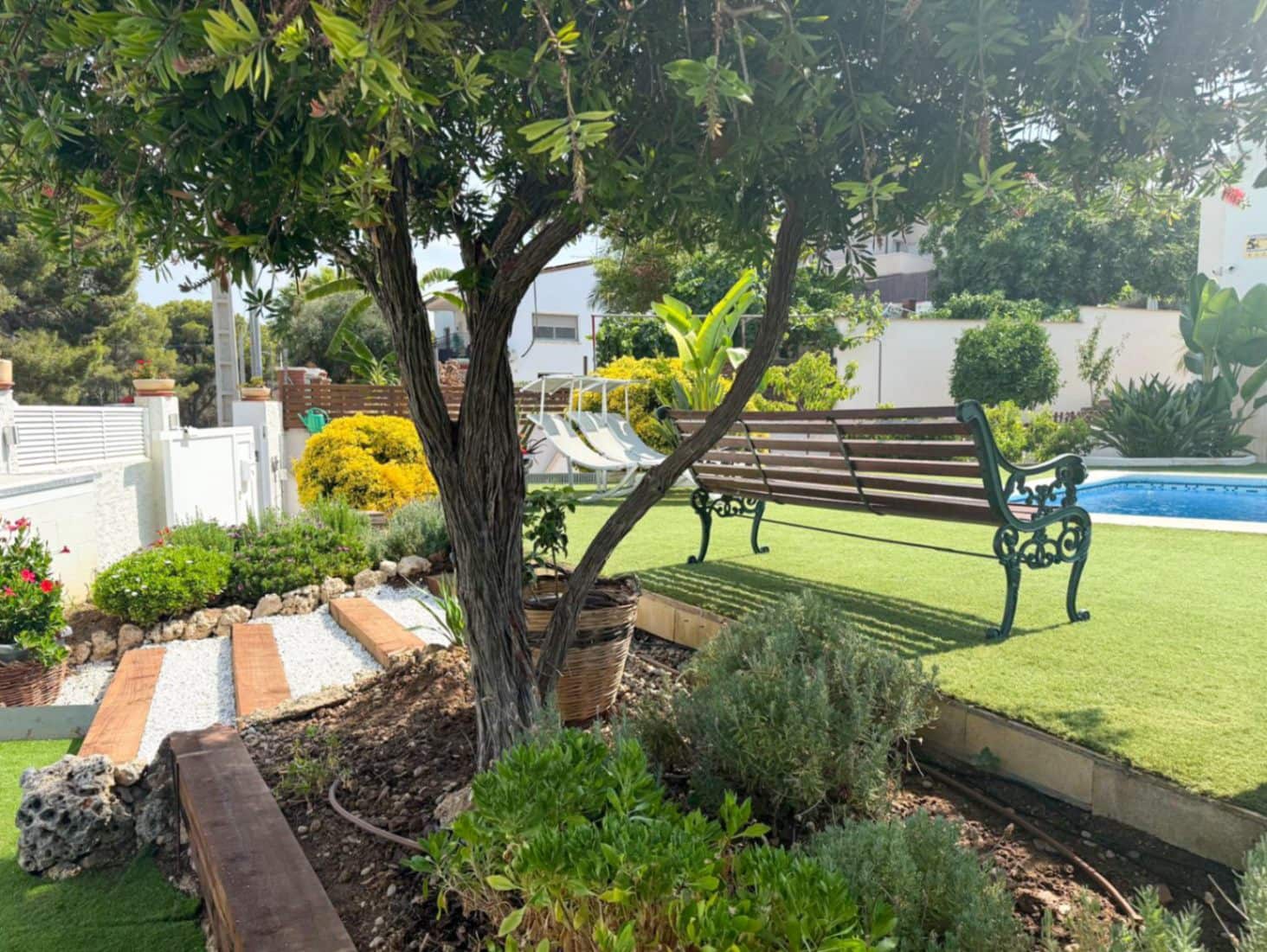 4 soveværelse Villa til leje i Sant Pere de Ribes med swimmingpool garage - € 4.000 (Ref: 10023319)