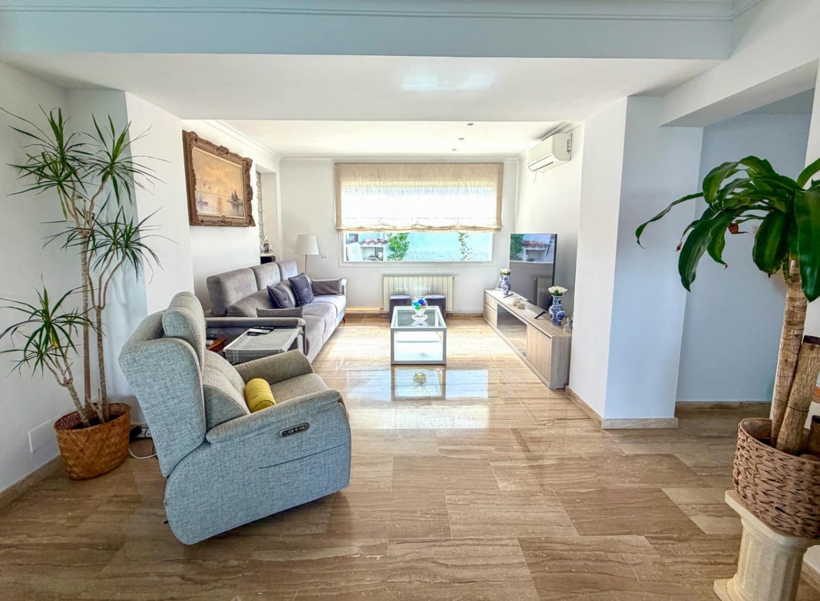 4 soveværelse Villa til leje i Sant Pere de Ribes med swimmingpool garage - € 4.000 (Ref: 10023319)