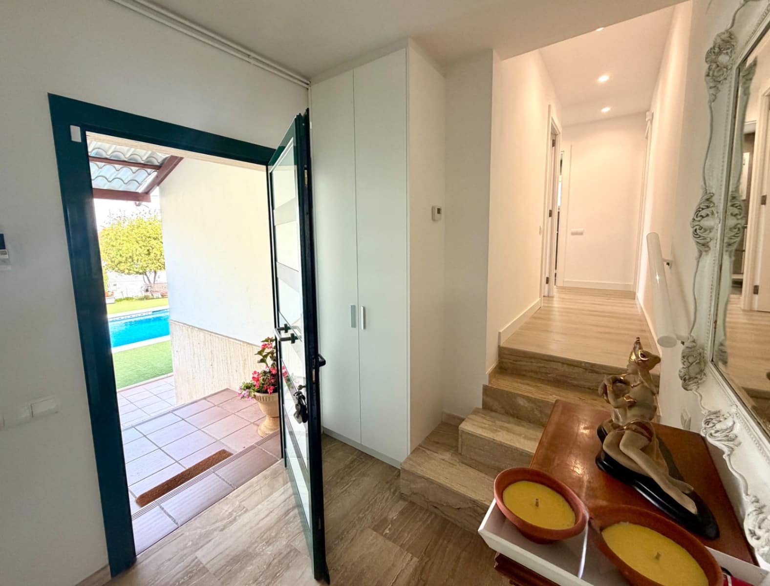 4 soveværelse Villa til leje i Sant Pere de Ribes med swimmingpool garage - € 4.000 (Ref: 10023319)