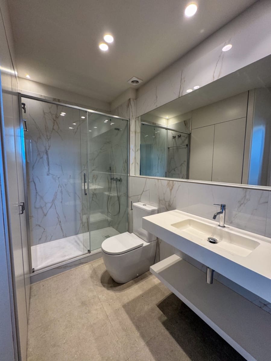 2 sypialnia Mieszkanie na sprzedaż w Miasto Barcelona z basenem - 920 000 € (Ref: 10035988)