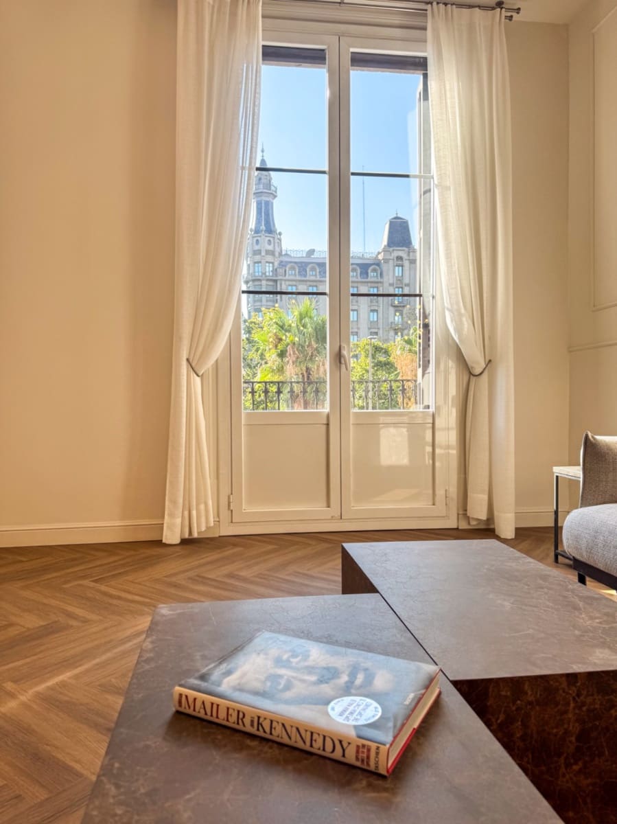 2 sypialnia Mieszkanie na sprzedaż w Miasto Barcelona z basenem - 920 000 € (Ref: 10035988)