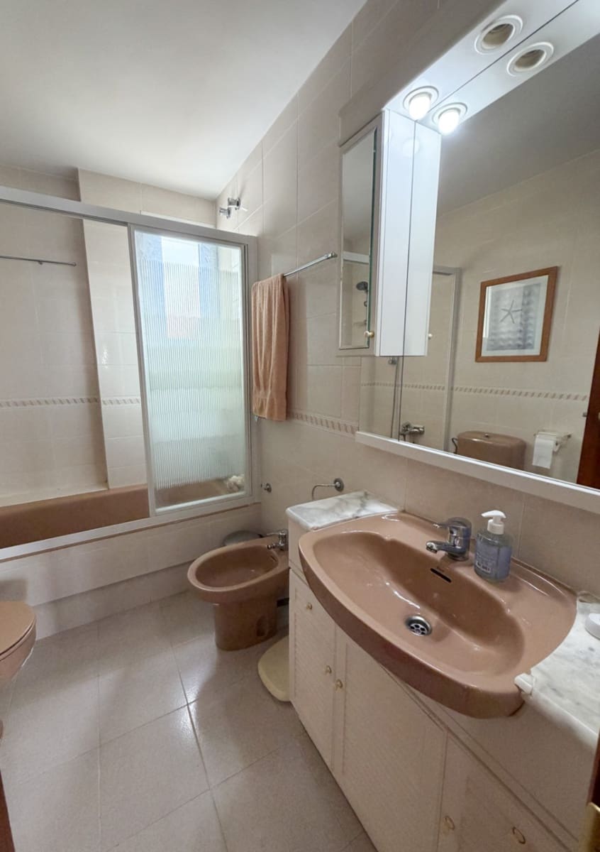 Apartamento de 3 habitaciones en Sitges en alquiler con piscina garaje - 2.600 € (Ref: 10139028)