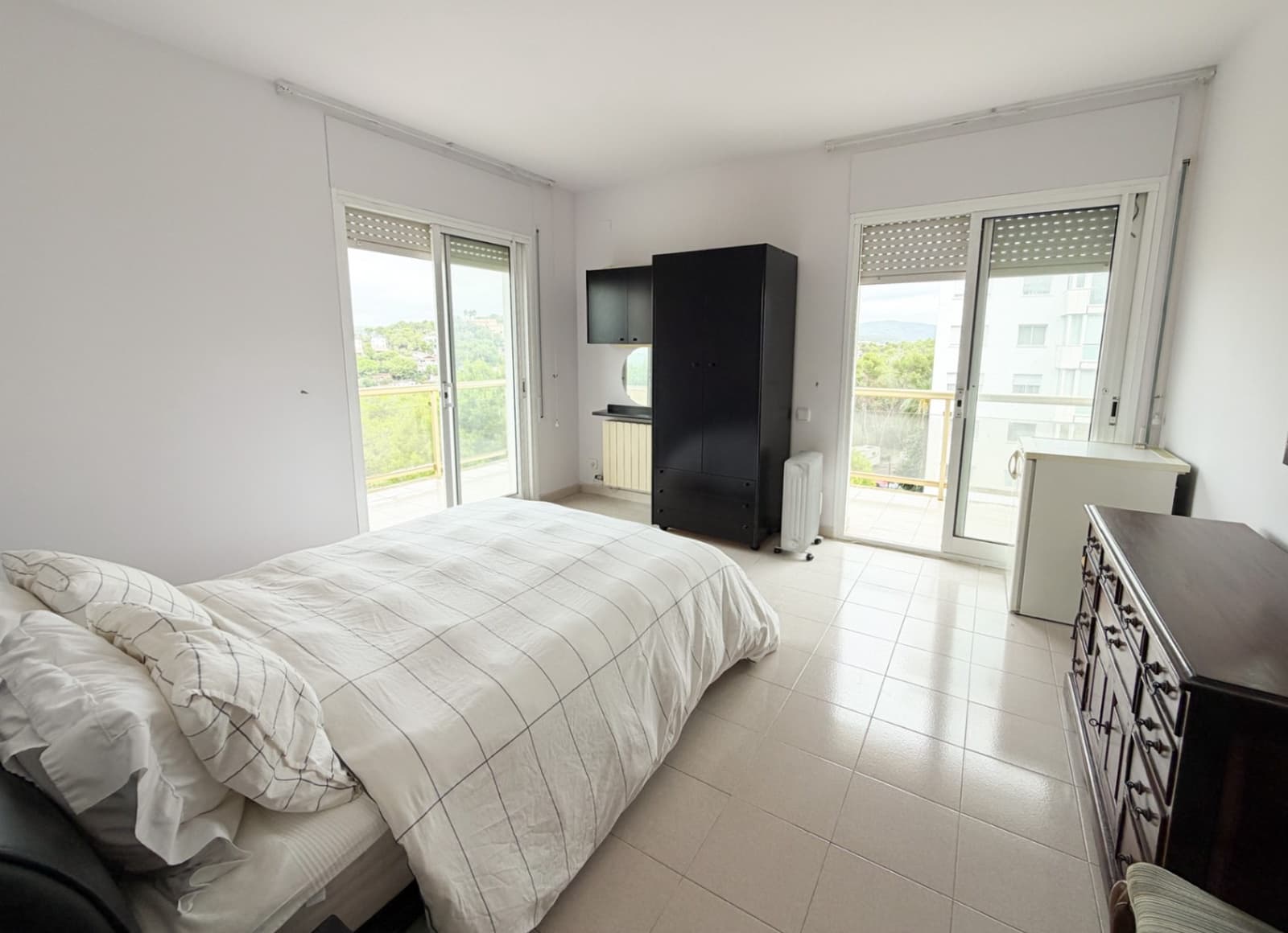 Apartamento de 3 habitaciones en Sitges en alquiler con piscina garaje - 2.600 € (Ref: 10139028)