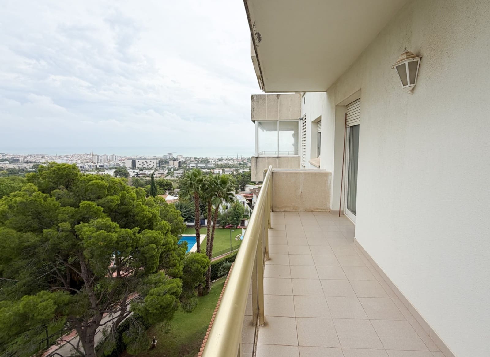 Apartamento de 3 habitaciones en Sitges en alquiler con piscina garaje - 2.600 € (Ref: 10139028)
