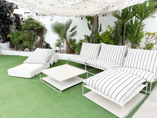 3 soveværelse Villa til salg i Sant Pere de Ribes med swimmingpool - € 590.000 (Ref: 10145357)