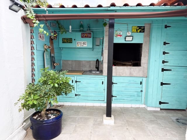3 soveværelse Villa til salg i Sant Pere de Ribes med swimmingpool - € 590.000 (Ref: 10145357)