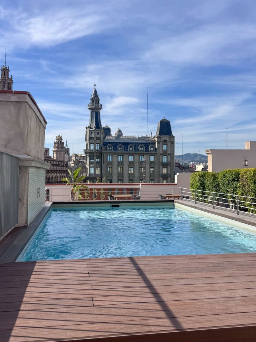 1 soveværelse Lejlighed til salg i Barcelona by med swimmingpool - € 430.000 (Ref: 10173049)