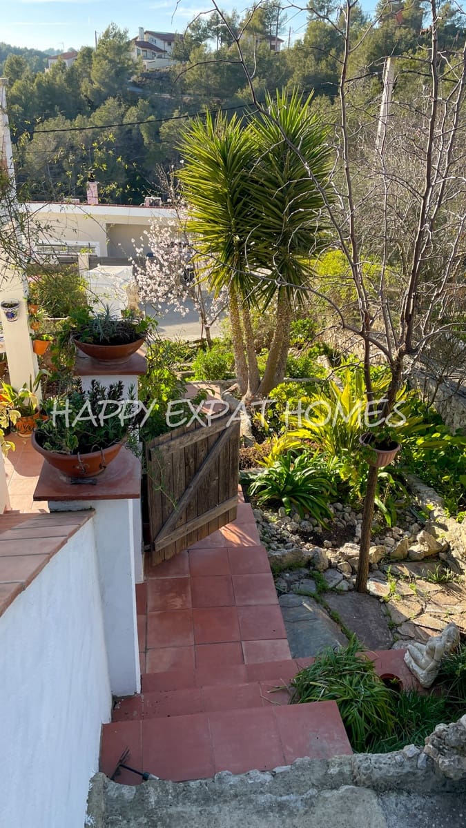 5 bedroom Villa for sale in Olivella - € 450,000 (Ref: 7459234)