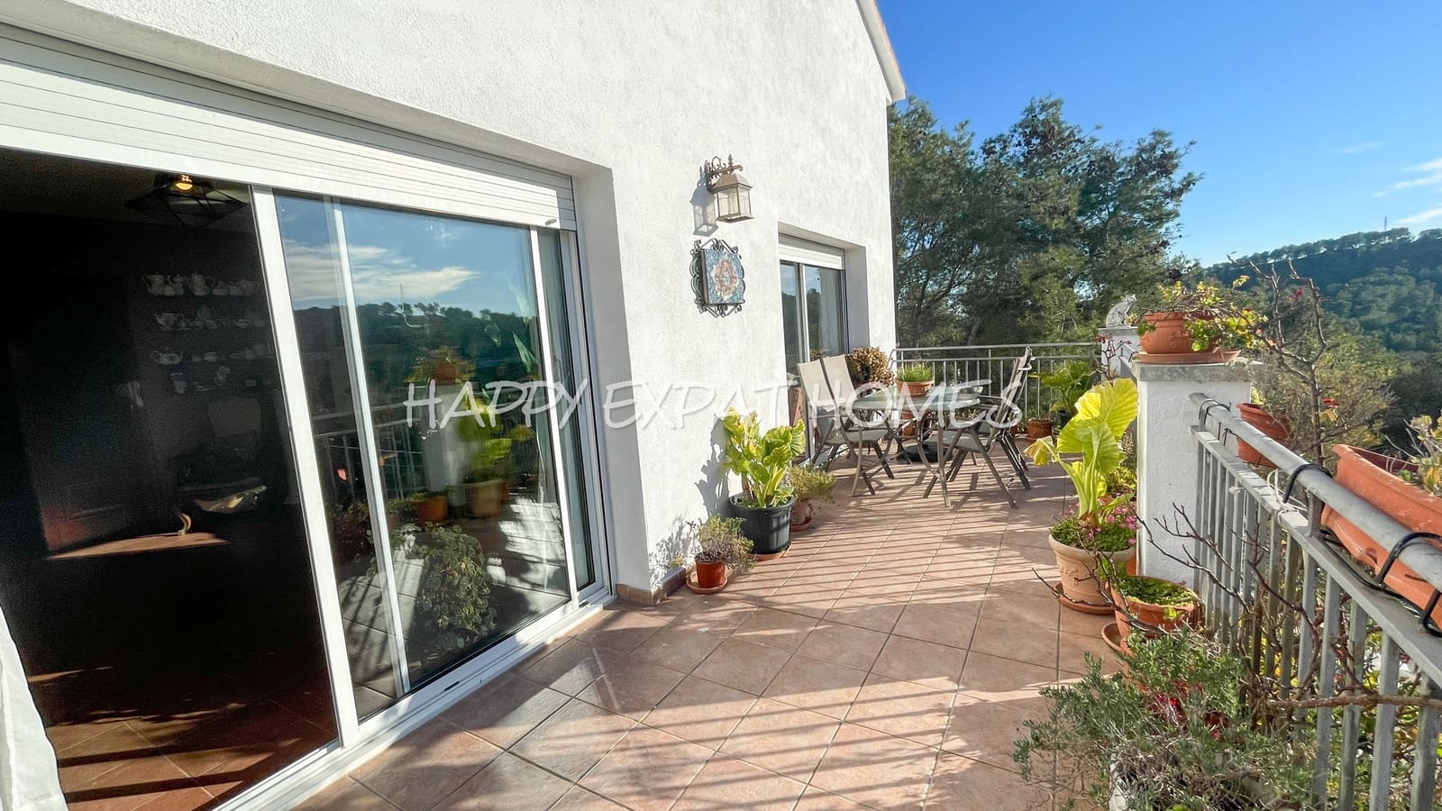 5 bedroom Villa for sale in Olivella - € 450,000 (Ref: 7459234)