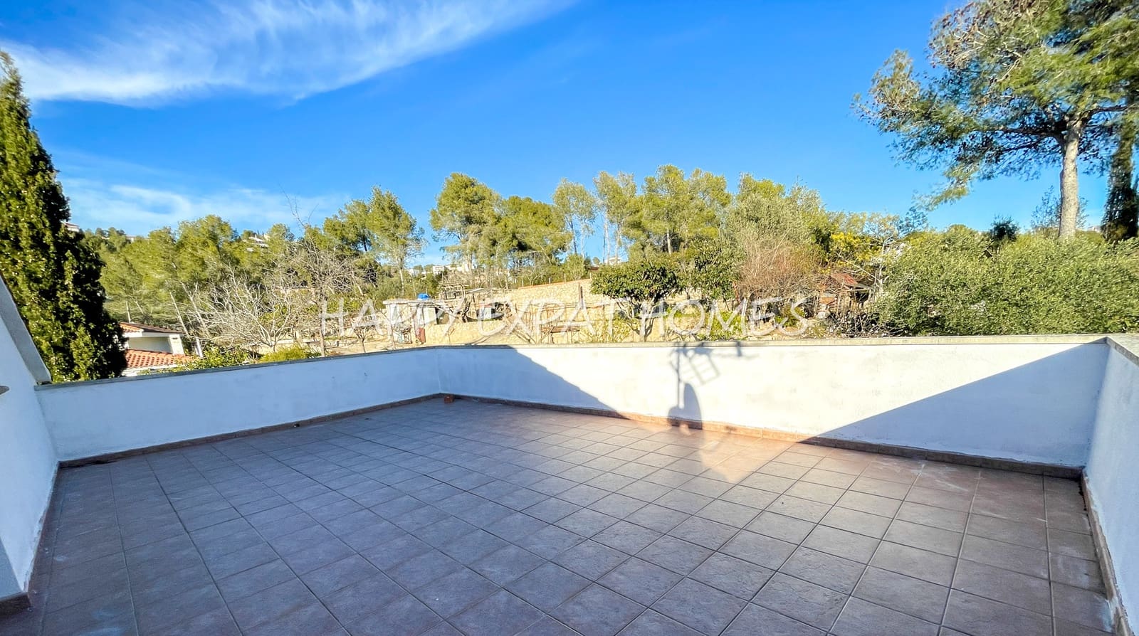 5 bedroom Villa for sale in Olivella - € 450,000 (Ref: 7459234)