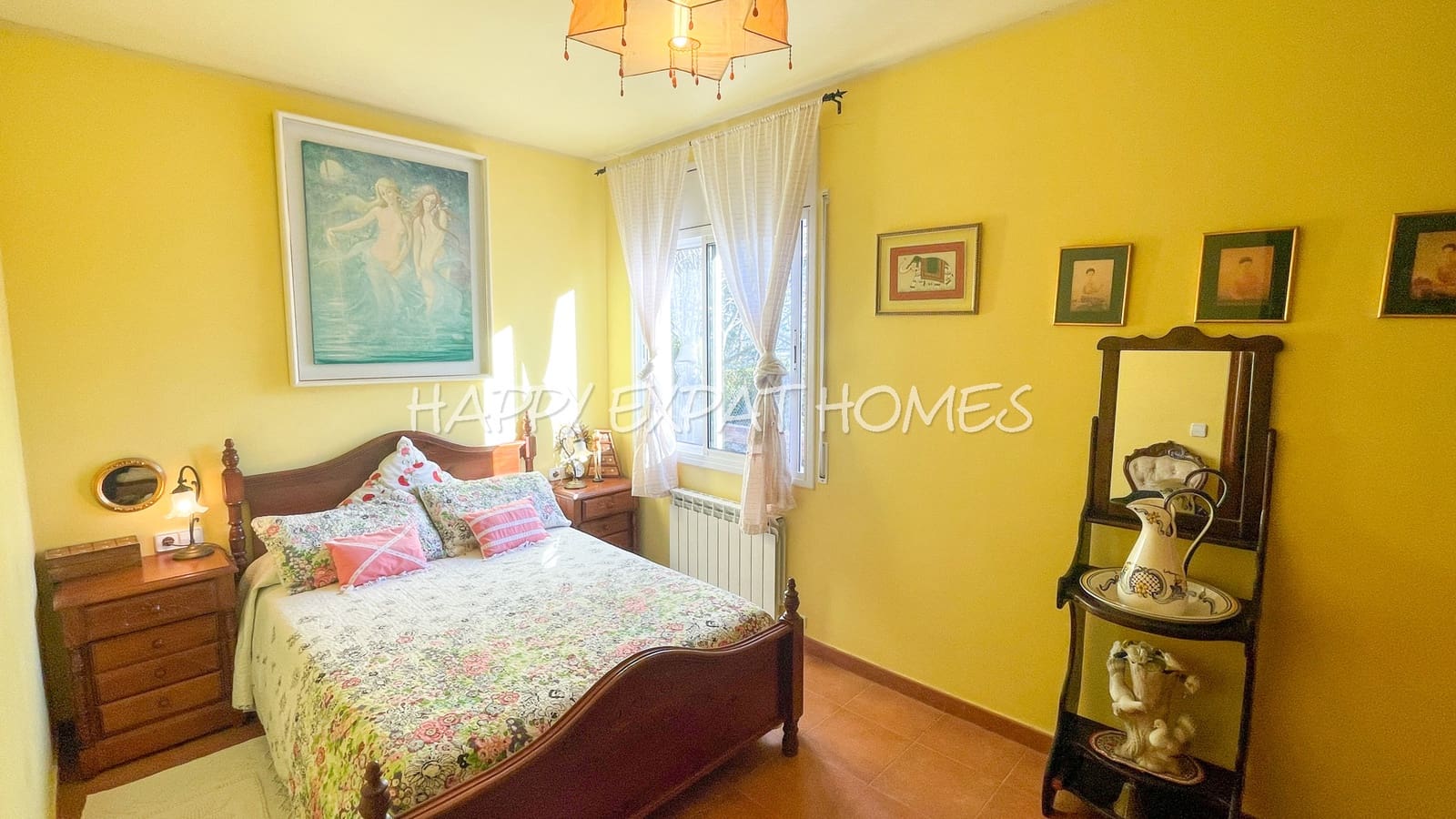 5 bedroom Villa for sale in Olivella - € 450,000 (Ref: 7459234)