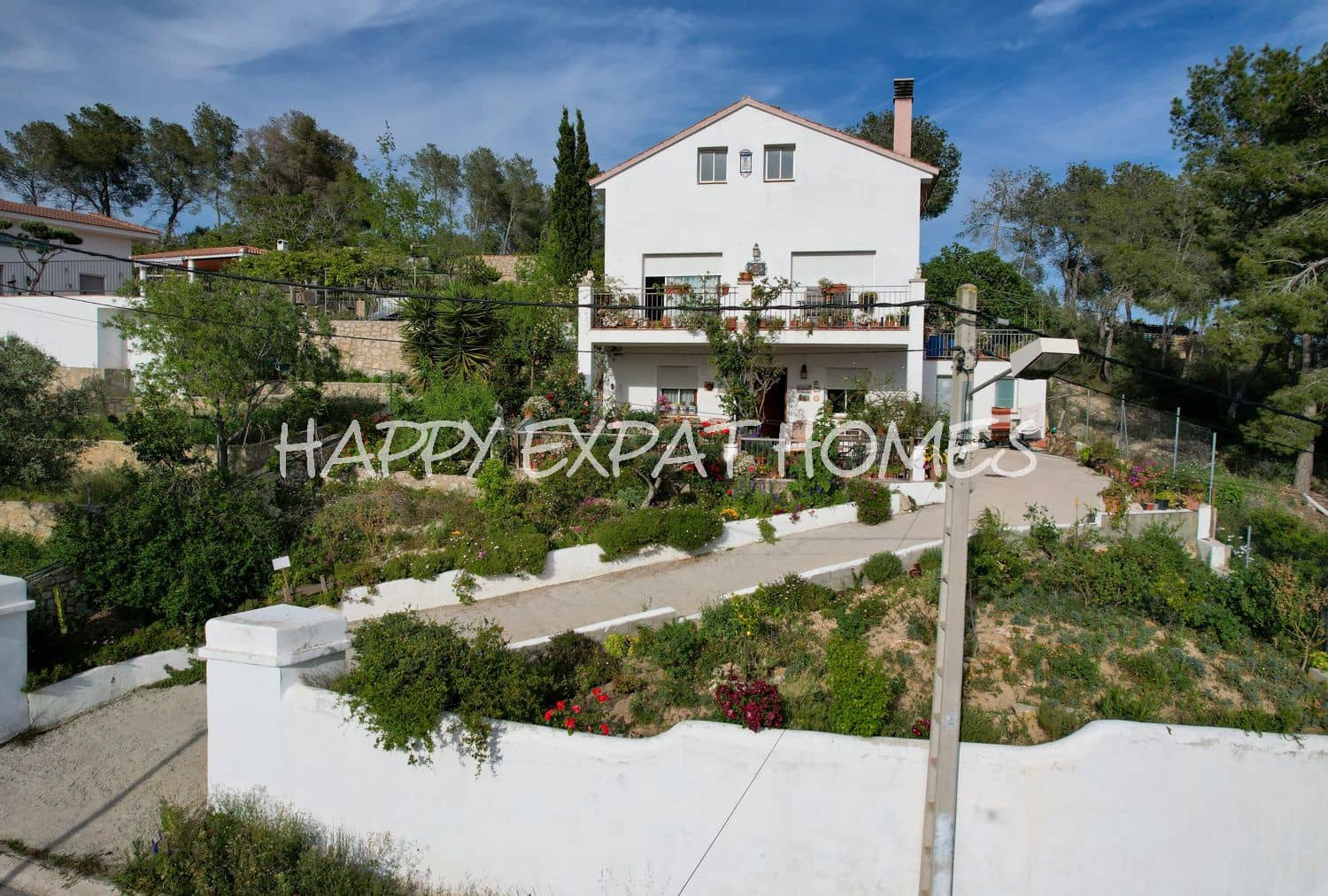 5 bedroom Villa for sale in Olivella - € 450,000 (Ref: 7459234)