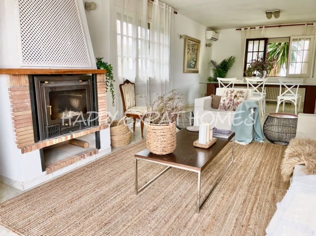 5 soverom Rekkehus til salgs i Sitges med garasje - € 665 000 (Ref: 7598623)