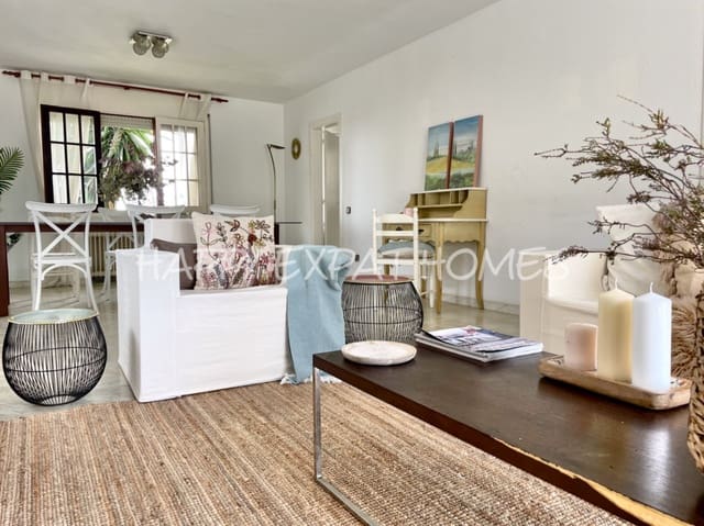 5 soverom Rekkehus til salgs i Sitges med garasje - € 665 000 (Ref: 7598623)