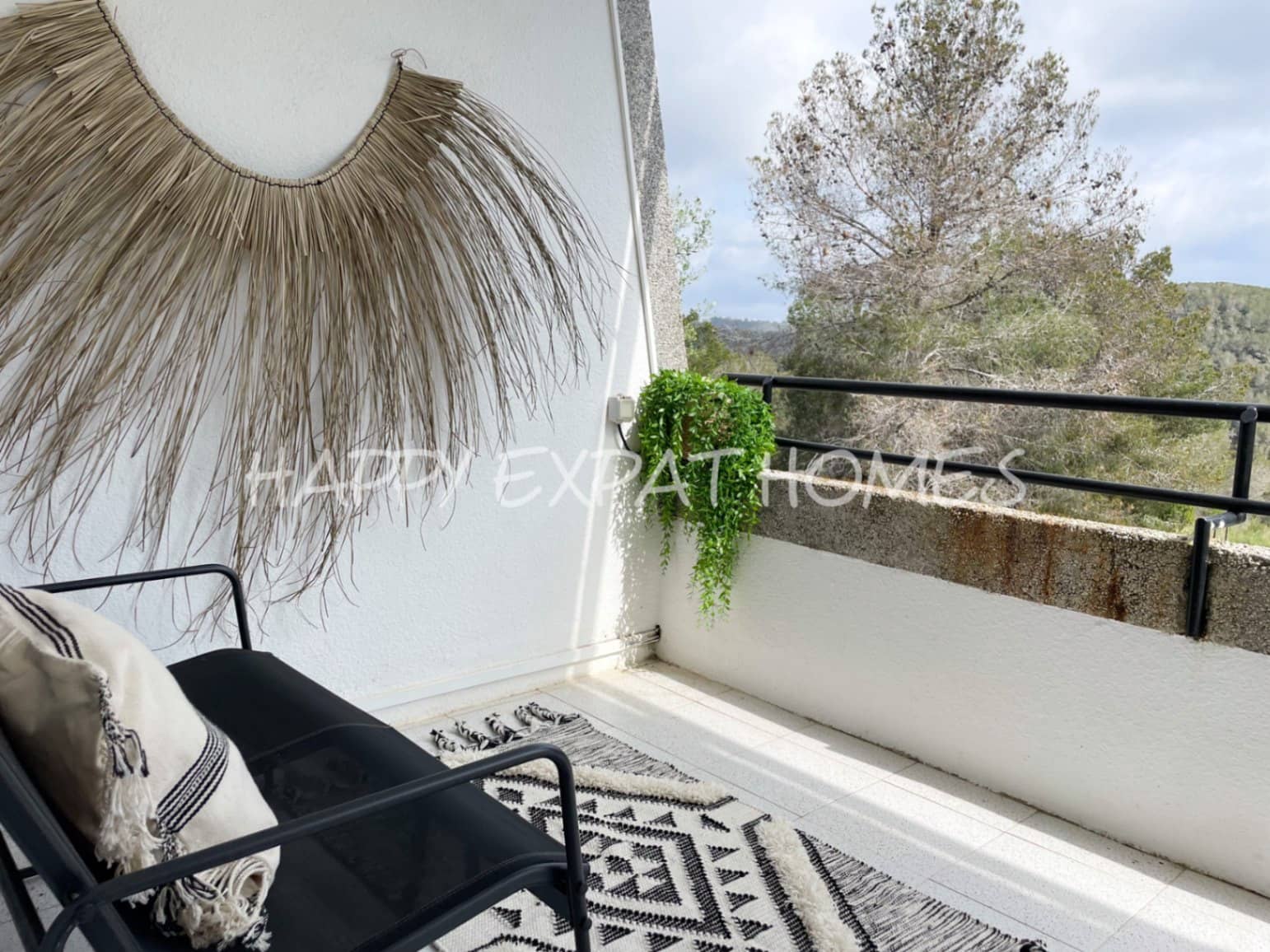 5 bedroom Terraced Villa for sale in Sitges with garage - € 665,000 (Ref: 7598623)