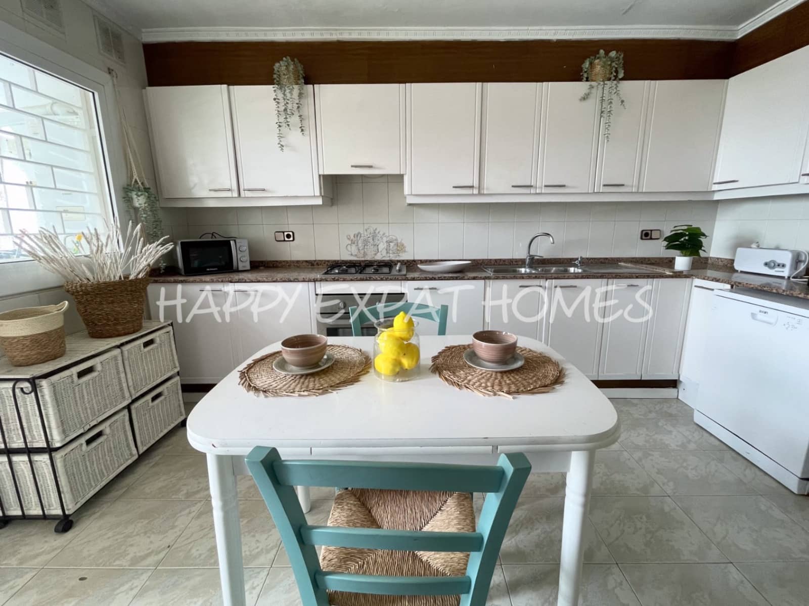 5 bedroom Terraced Villa for sale in Sitges with garage - € 665,000 (Ref: 7598623)