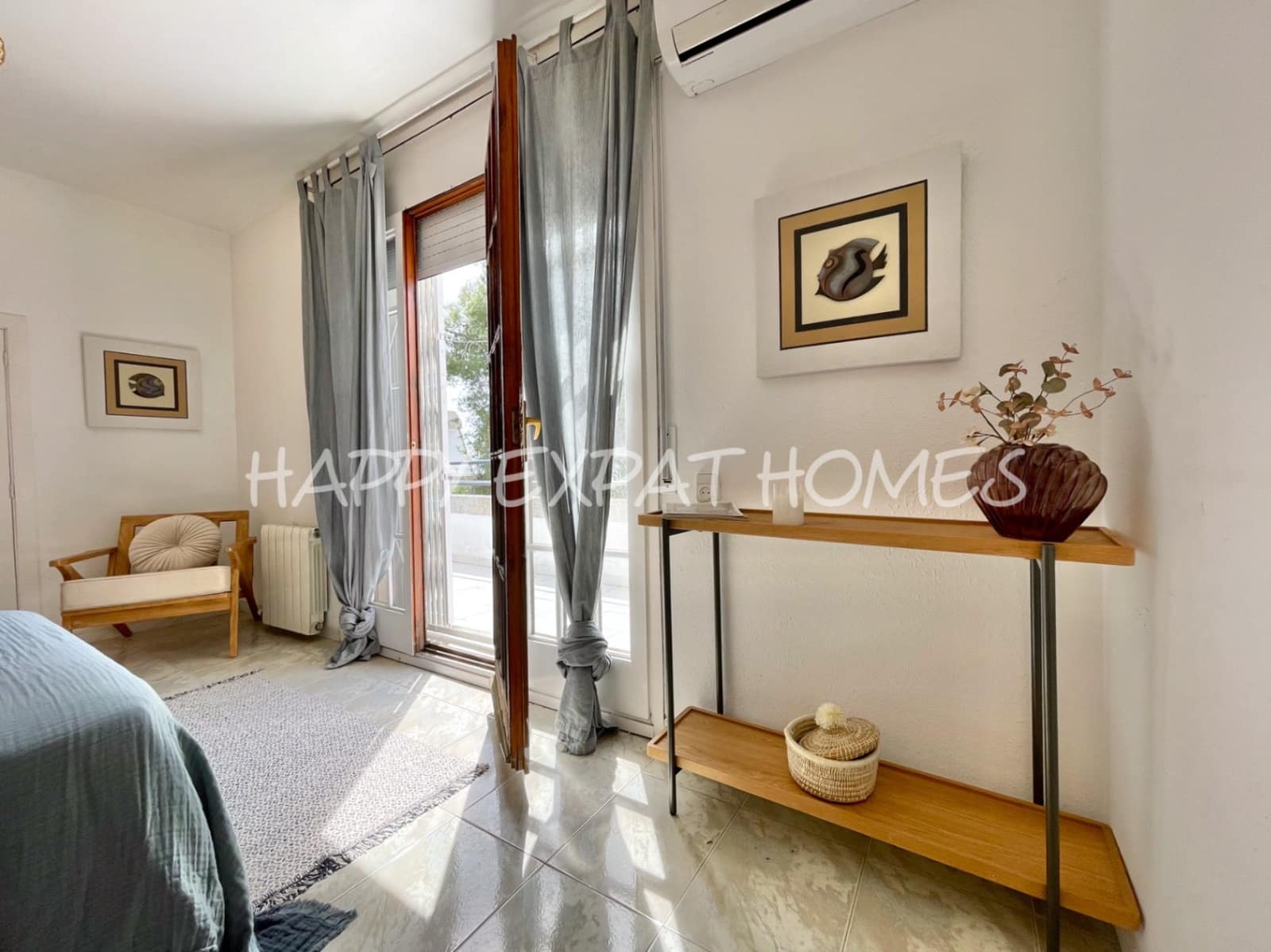 5 bedroom Terraced Villa for sale in Sitges with garage - € 665,000 (Ref: 7598623)