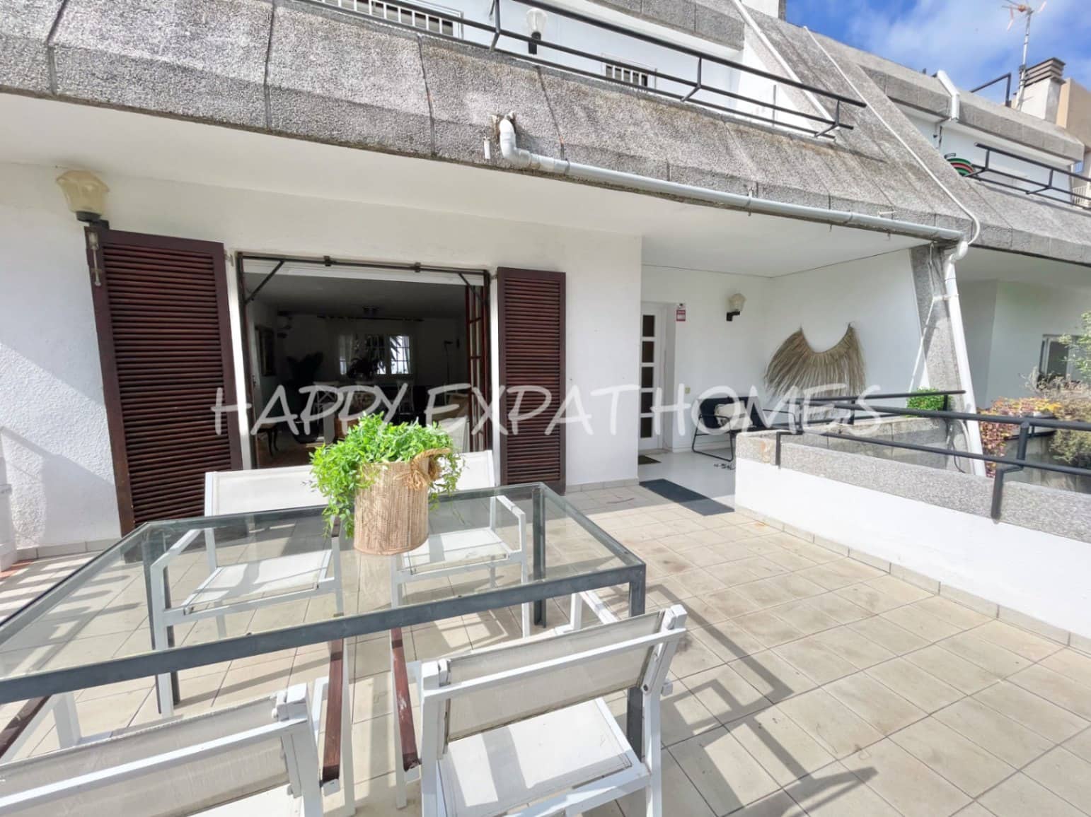 5 bedroom Terraced Villa for sale in Sitges with garage - € 665,000 (Ref: 7598623)