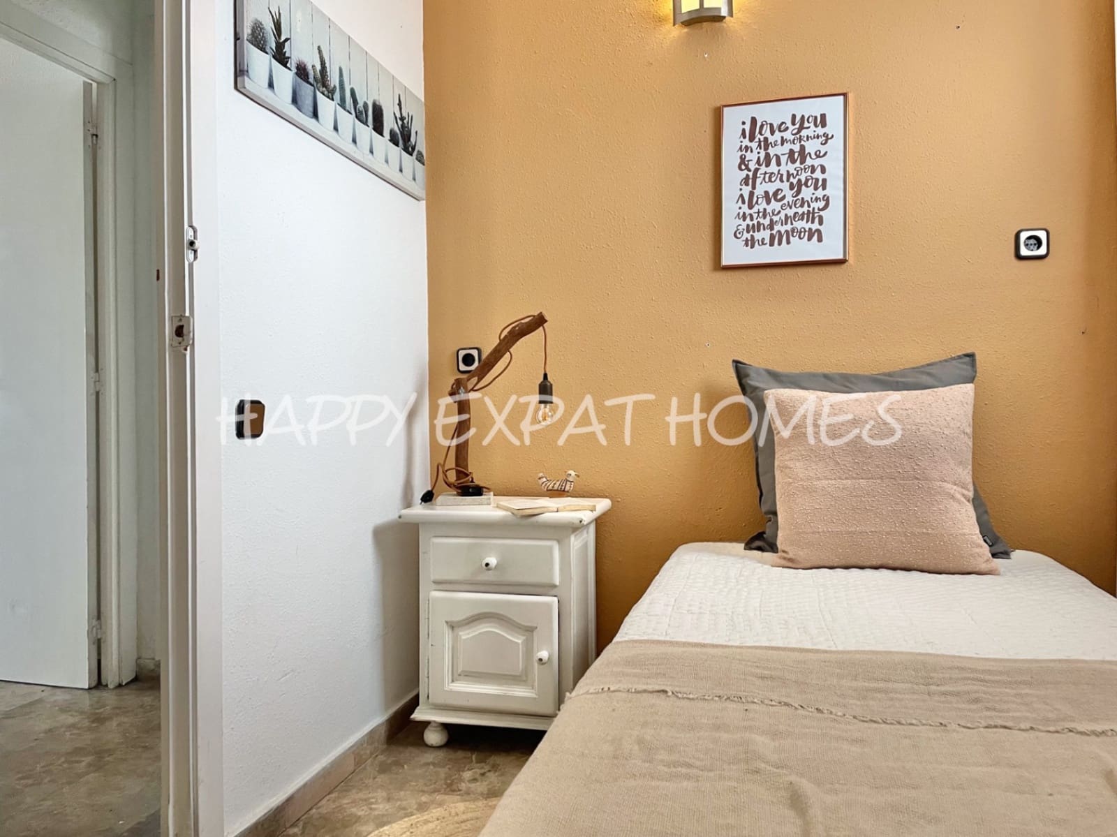 5 bedroom Terraced Villa for sale in Sitges with garage - € 665,000 (Ref: 7598623)