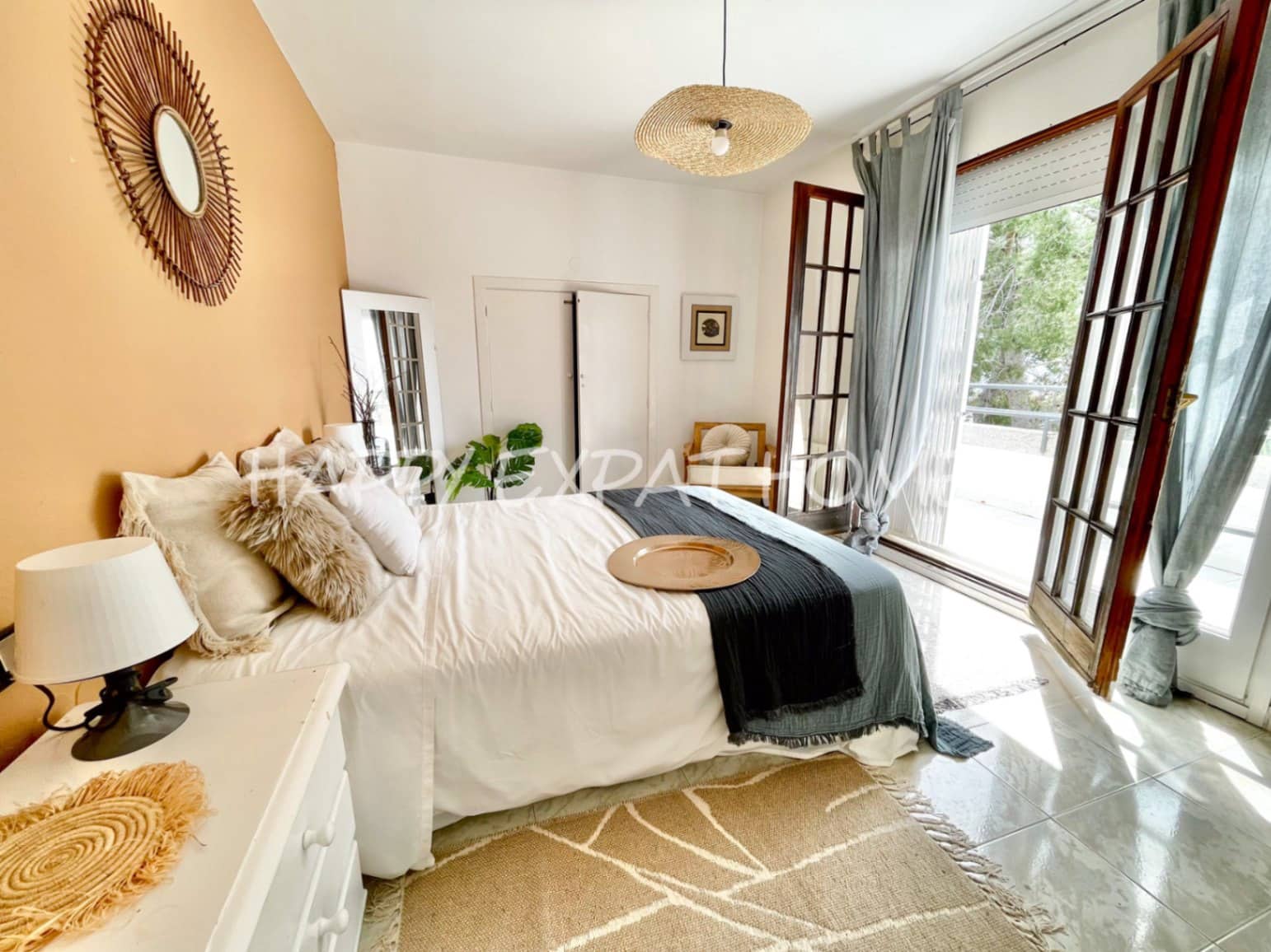 5 bedroom Terraced Villa for sale in Sitges with garage - € 665,000 (Ref: 7598623)