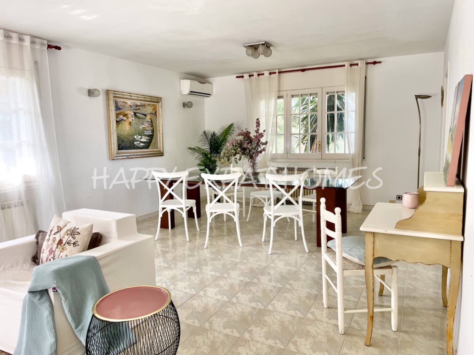 5 bedroom Terraced Villa for sale in Sitges with garage - € 665,000 (Ref: 7598623)