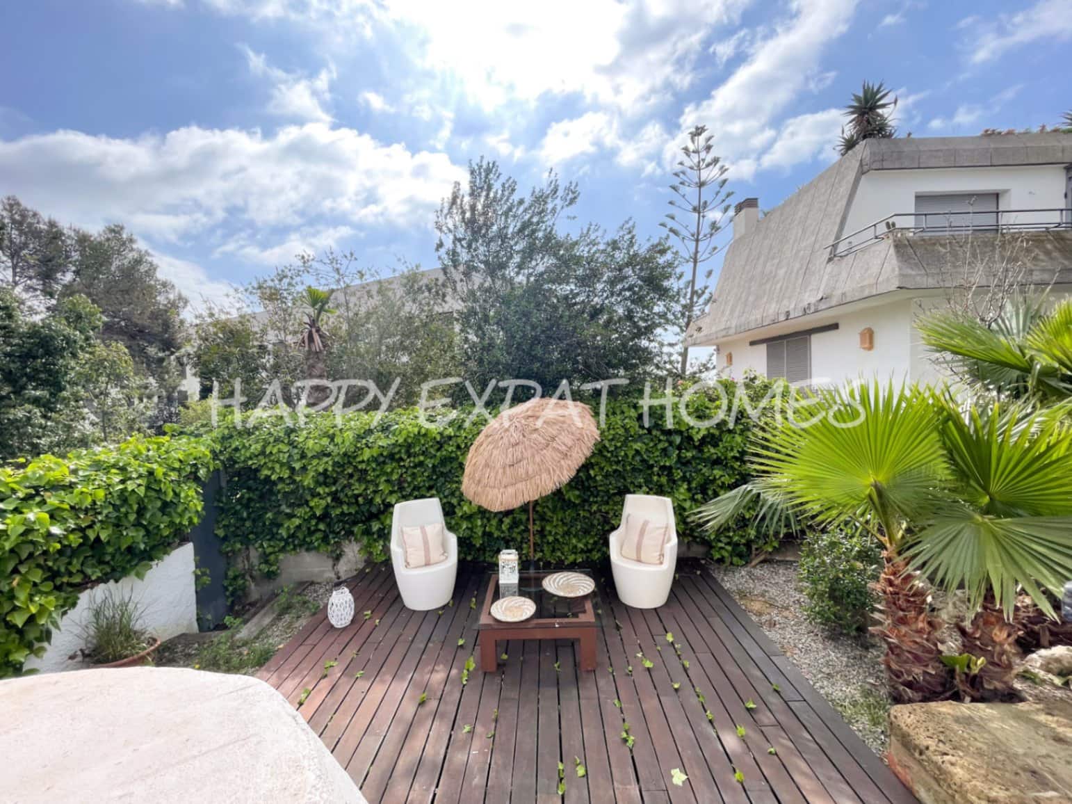 5 bedroom Terraced Villa for sale in Sitges with garage - € 665,000 (Ref: 7598623)