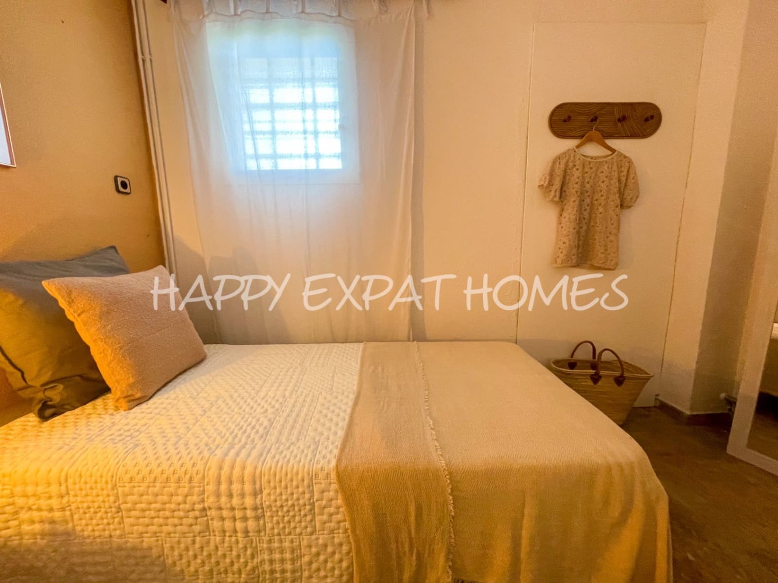 5 bedroom Terraced Villa for sale in Sitges with garage - € 665,000 (Ref: 7598623)